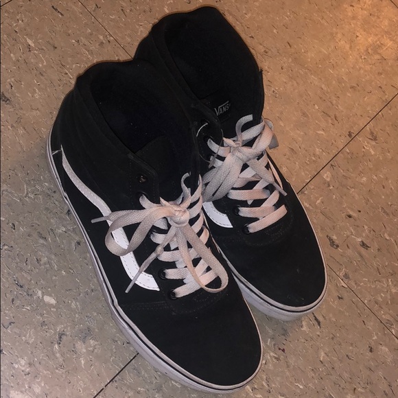 Vans - Picture 1 of 2